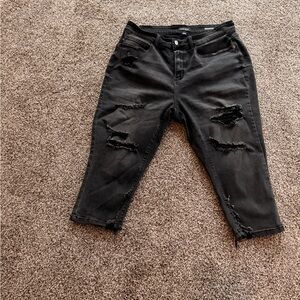 Judy Blue Distressed Charcoal Cropped Jeans